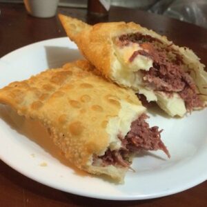Pastel de Carne do Sol, Aipim e Queijo